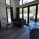 Tiny House Voor 2 Personen I De Heimolen Дом отдыха Барле-Нассау